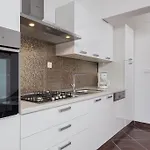 Amavi דירה *
