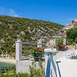 Amavi דירה