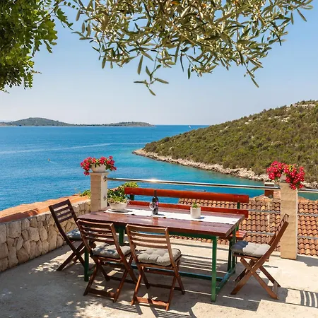 Amavi Apartman *